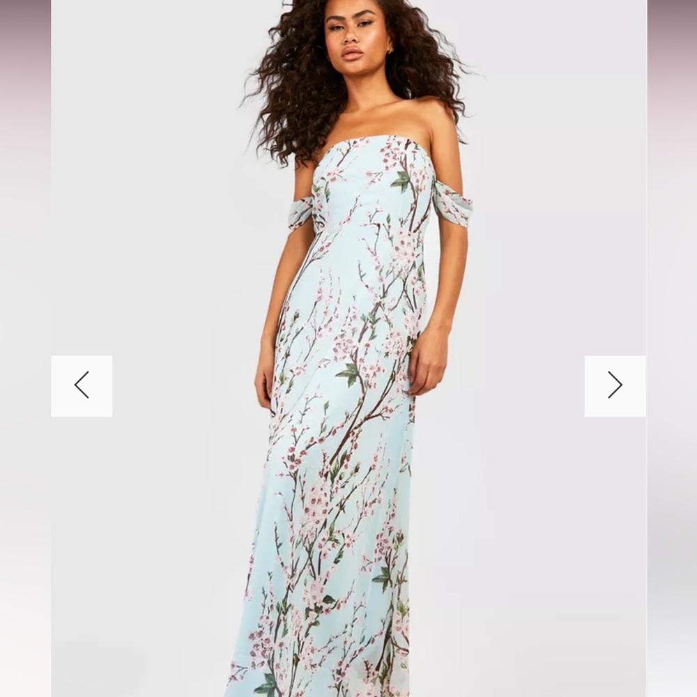 Boohoo off shoulder dress. Runs medium.